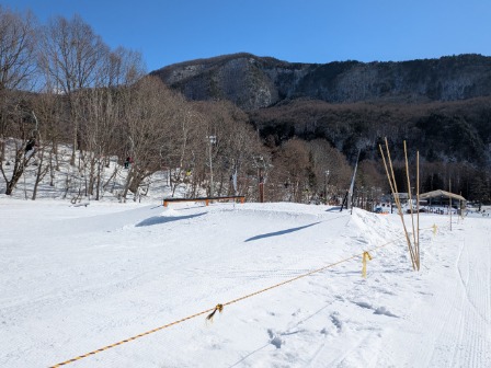 初めてでも安心！広々ゲレンデと充実のサポート