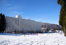 【外観】＜エンゼルグランディア越後中里温泉＞