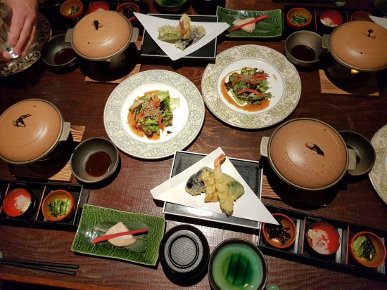 【食事】＜ホテル・ドゥ・エール＞信州こだわりの食材を用いた和洋折衷料理