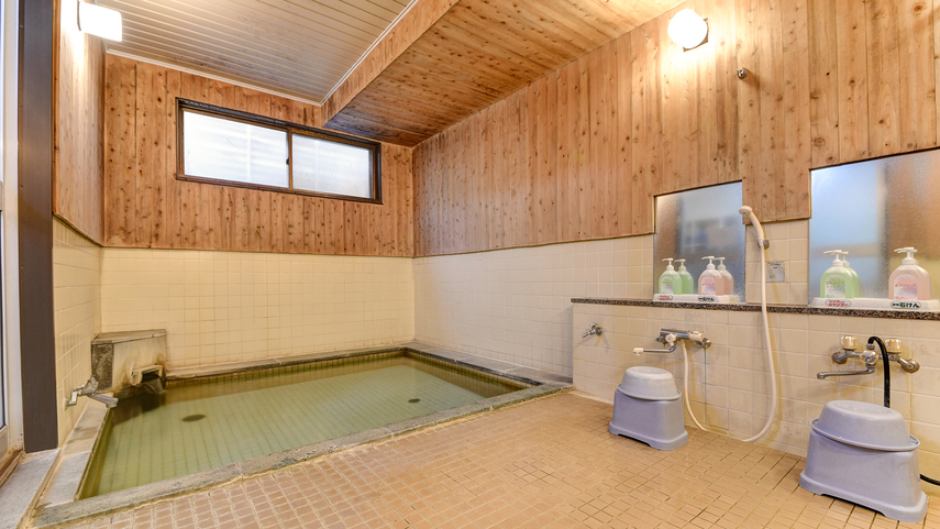 【風呂】＜ホテル・ラ・モンターニュ・フルハタ＞温泉大浴場の一例1