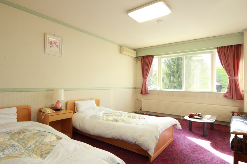 【部屋】＜ホテル サニーバレー＞洋室の一例1