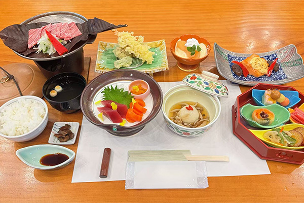 【食事】＜黒部サンバレーホテル＞和会席の一例