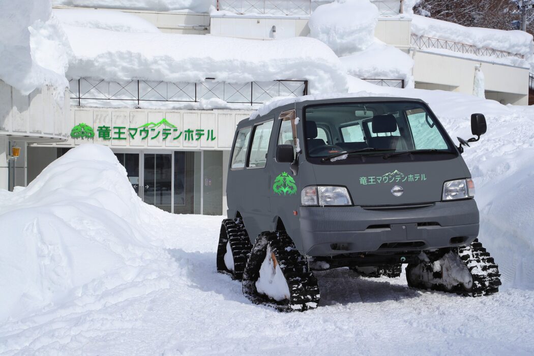 【施設】＜竜王マウンテンホテル＞雪上車の一例1