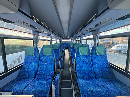 9列ゆったりシートバス 車内イメージ