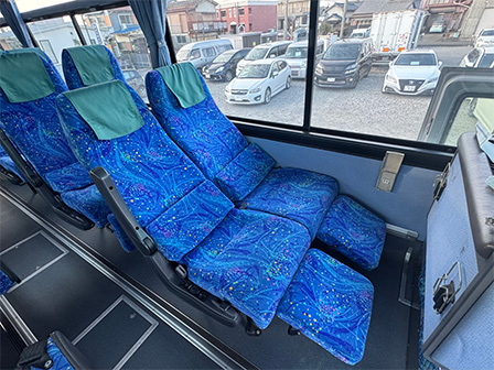 9列ゆったりシートバス シートイメージ