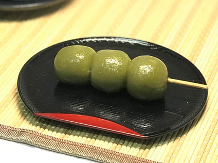 茶団子食べ歩き付！