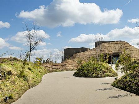 LAGO大津（昨年オープンのたねやの新施設）