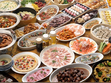 クラフトビール＆鉄板ステーキ50アイテムのブッフェ食べ放題！