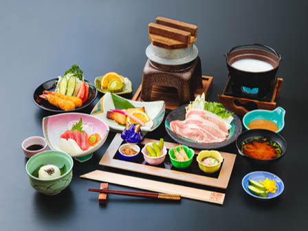 とある旅館 昼食