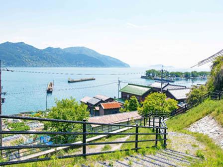 沖島／展望台途中からの眺め